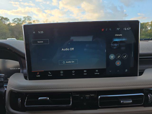 used 2023 Lincoln Nautilus car, priced at $41,373