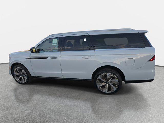 new 2025 Lincoln Navigator car, priced at $127,175