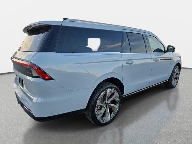 new 2025 Lincoln Navigator car, priced at $127,175