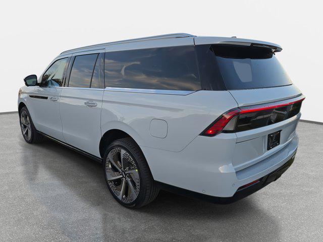 new 2025 Lincoln Navigator car, priced at $127,175