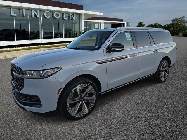 new 2025 Lincoln Navigator car, priced at $127,175