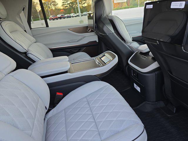 new 2025 Lincoln Navigator car, priced at $127,175