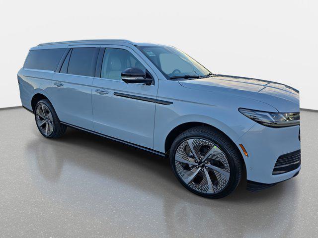 new 2025 Lincoln Navigator car, priced at $127,175