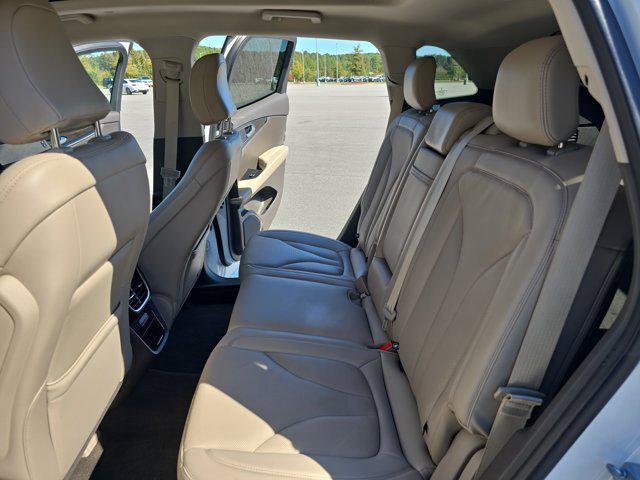 used 2022 Lincoln Nautilus car, priced at $35,899