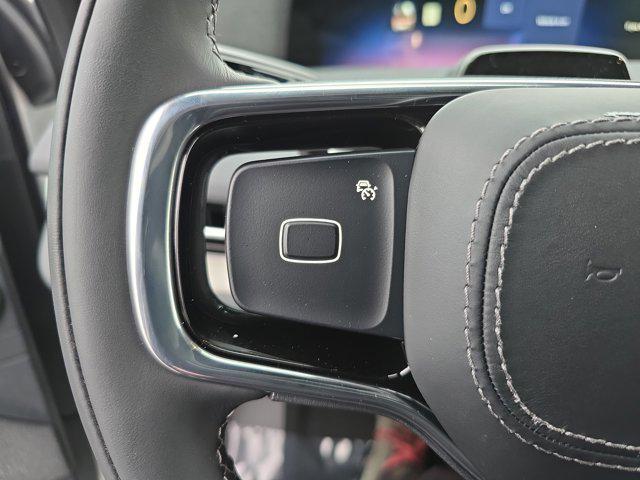 new 2025 Lincoln Navigator car, priced at $107,075