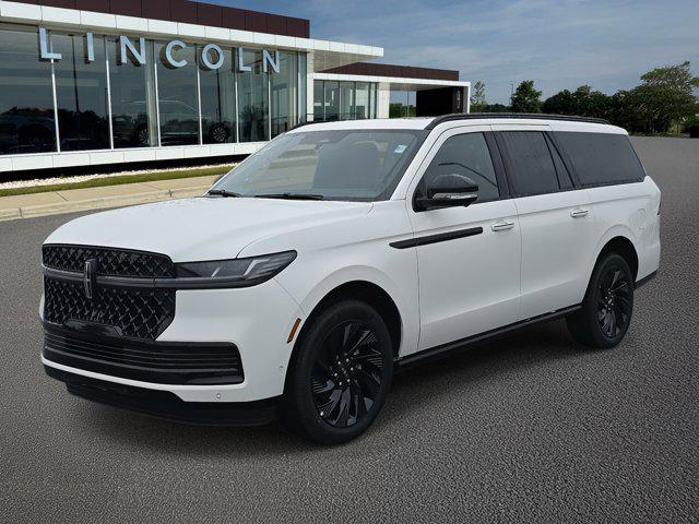 new 2025 Lincoln Navigator car, priced at $107,075