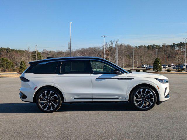 new 2025 Lincoln Nautilus car, priced at $78,395