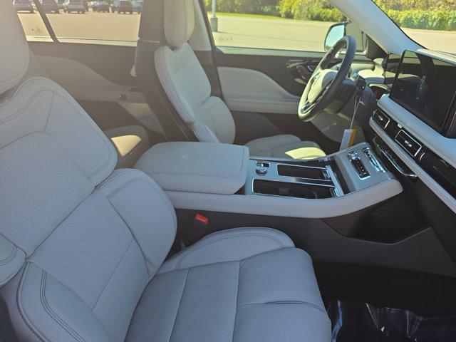 new 2025 Lincoln Aviator car, priced at $76,742