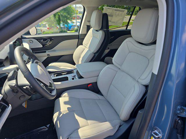 new 2025 Lincoln Aviator car, priced at $81,230