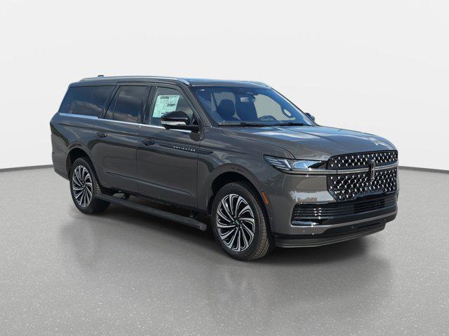 new 2025 Lincoln Navigator car, priced at $123,730