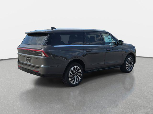 new 2025 Lincoln Navigator car, priced at $123,730