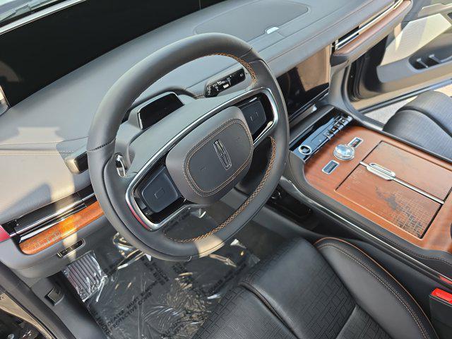 new 2025 Lincoln Navigator car, priced at $123,730