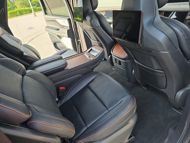 new 2025 Lincoln Navigator car, priced at $123,730