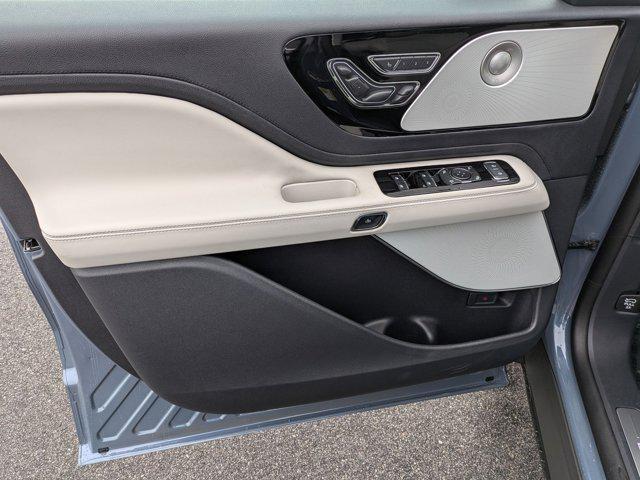 new 2025 Lincoln Aviator car, priced at $74,970