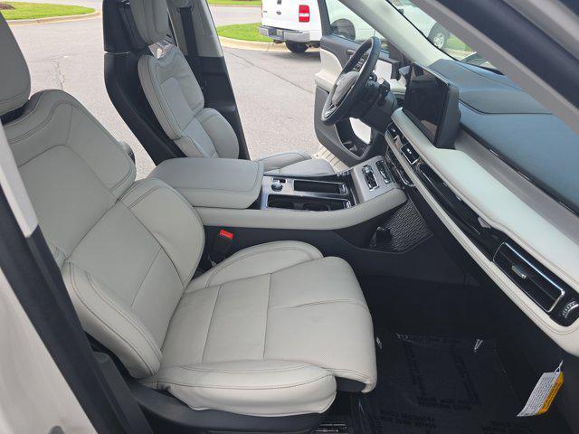 new 2025 Lincoln Aviator car, priced at $68,350