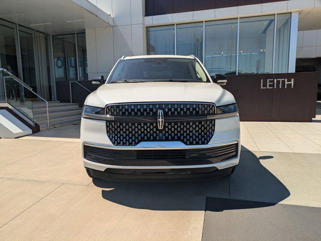 new 2025 Lincoln Navigator car, priced at $102,985