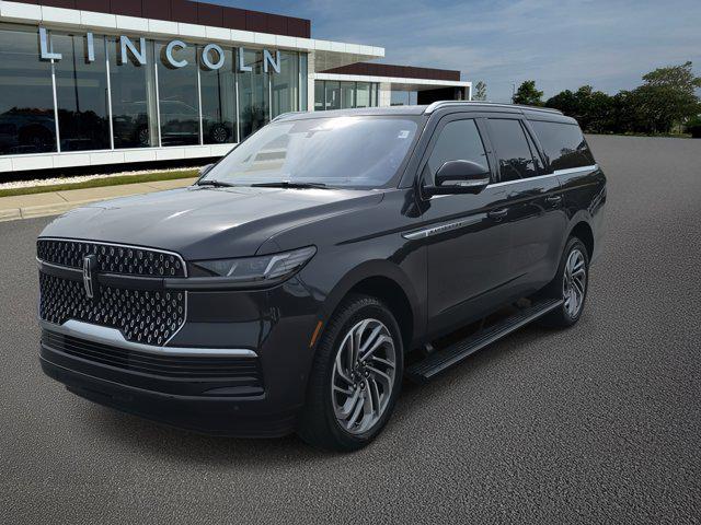 new 2025 Lincoln Navigator car, priced at $105,425