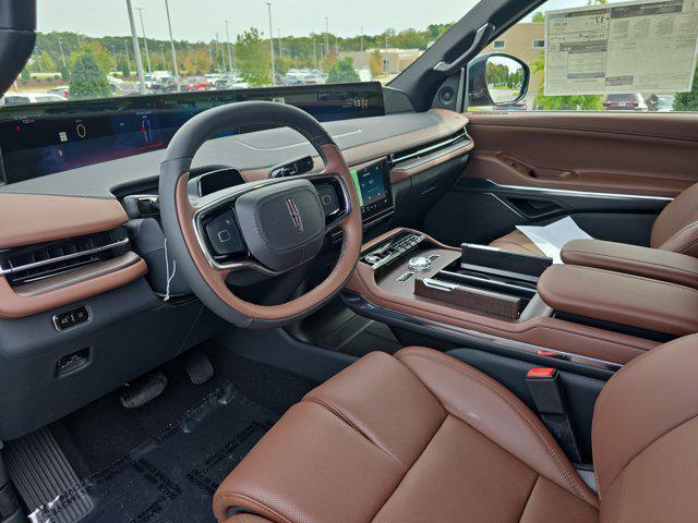 new 2025 Lincoln Navigator car, priced at $103,925