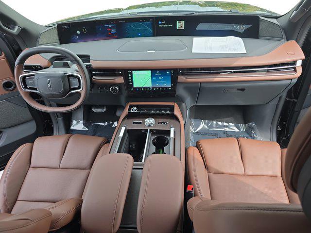 new 2025 Lincoln Navigator car, priced at $103,925