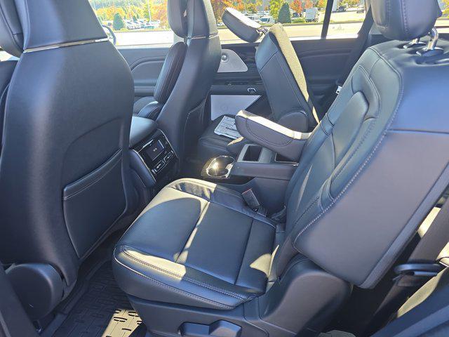 new 2025 Lincoln Aviator car, priced at $79,260