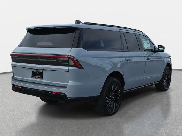 new 2025 Lincoln Navigator car, priced at $108,330