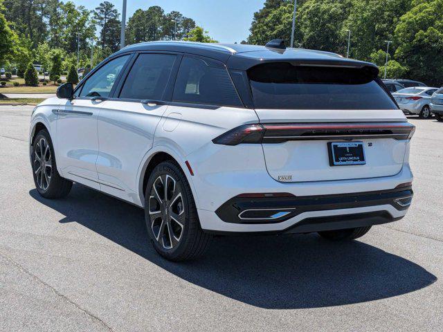 new 2024 Lincoln Nautilus car, priced at $60,643