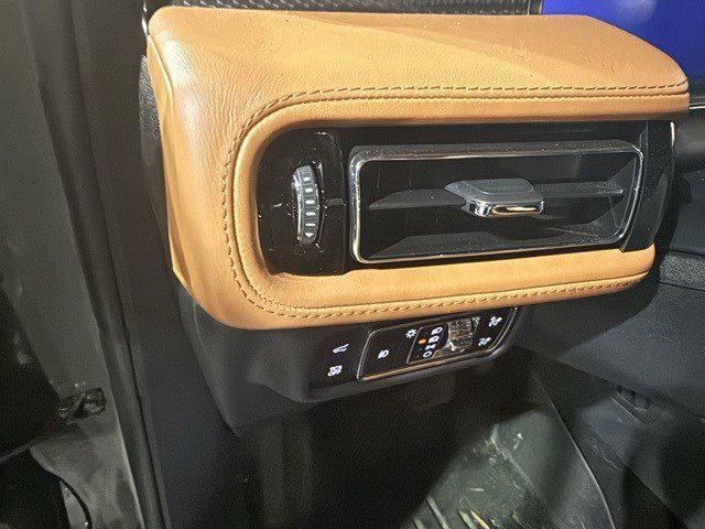 used 2023 Lincoln Nautilus car, priced at $46,299