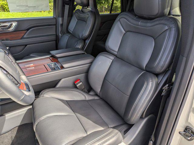 new 2024 Lincoln Navigator car, priced at $99,401