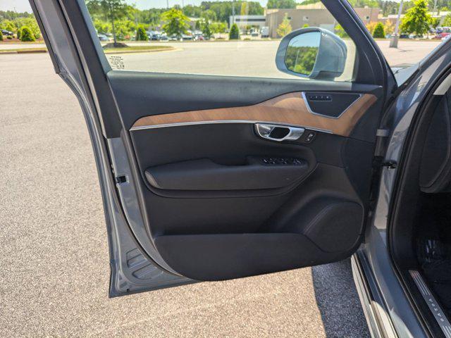 used 2022 Volvo XC90 car, priced at $38,610