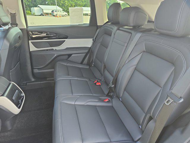 new 2025 Lincoln Nautilus car, priced at $56,285