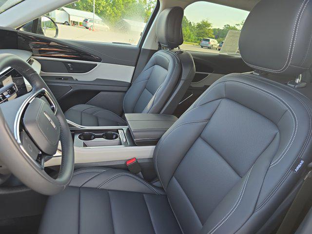 new 2025 Lincoln Nautilus car, priced at $56,285