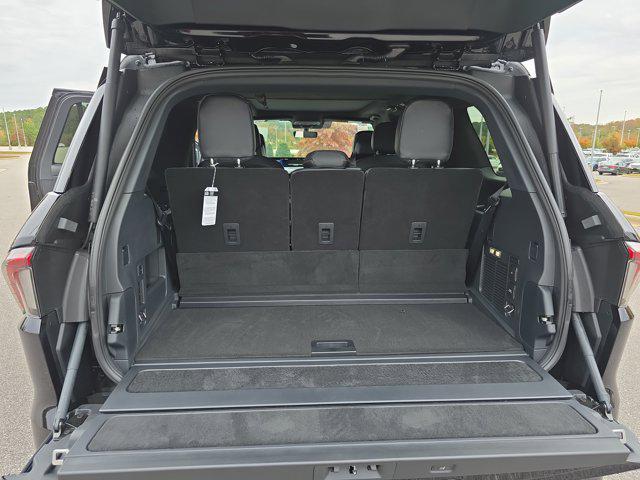 new 2025 Lincoln Navigator car, priced at $119,835