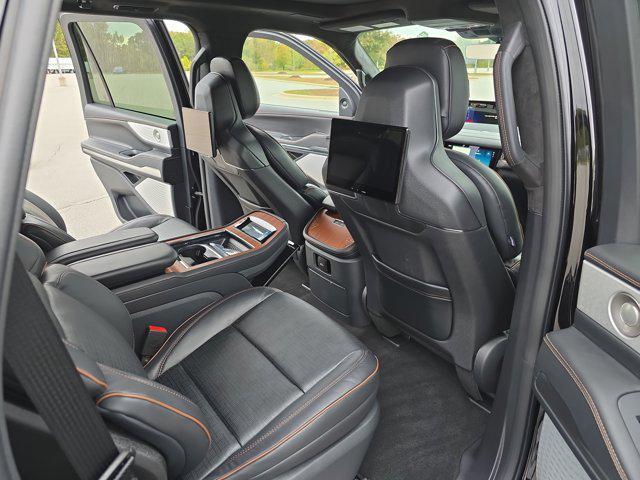 new 2025 Lincoln Navigator car, priced at $119,835