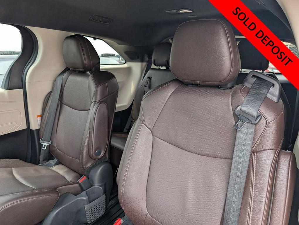 used 2024 Toyota Sienna car