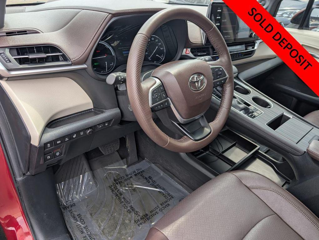 used 2024 Toyota Sienna car