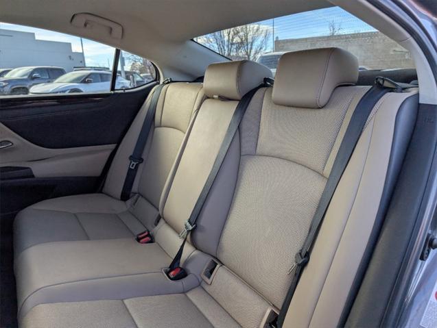 used 2019 Lexus ES 350 car, priced at $28,299