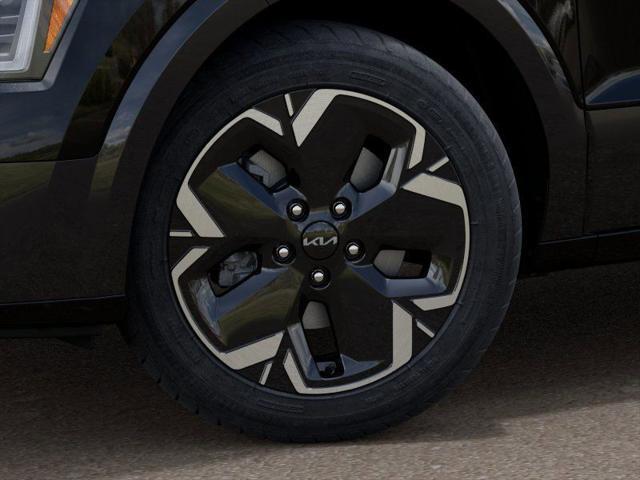new 2025 Kia Niro EV car, priced at $35,040