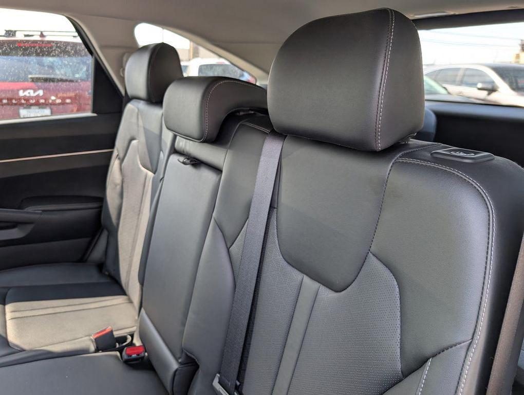 used 2022 Kia Sorento car, priced at $26,499