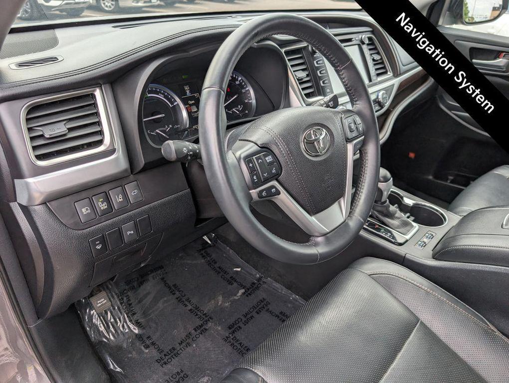 used 2016 Toyota Highlander Hybrid car, priced at $21,999