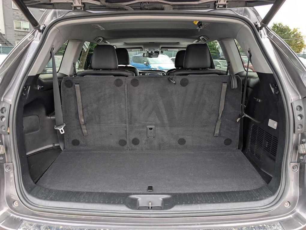 used 2016 Toyota Highlander Hybrid car, priced at $21,999