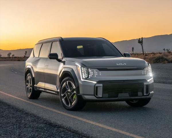 new 2026 Kia EV9 car, priced at $73,321