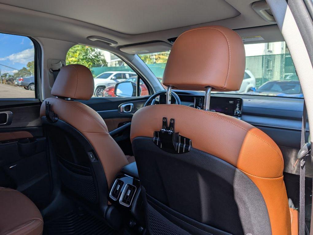 used 2022 Kia Sorento car, priced at $35,499