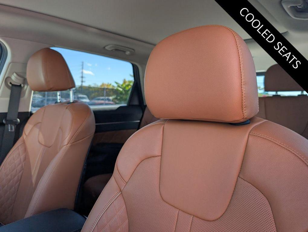 used 2022 Kia Sorento car, priced at $35,499