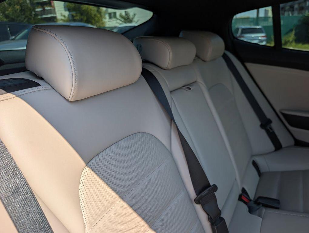 used 2018 Kia Stinger car