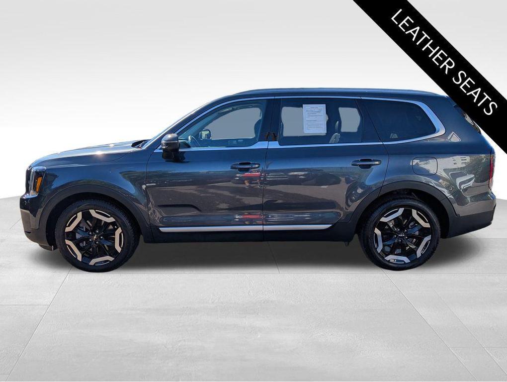 used 2024 Kia Telluride car, priced at $37,999