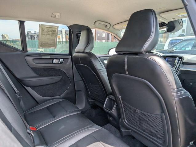 used 2020 Volvo XC40 car, priced at $21,998