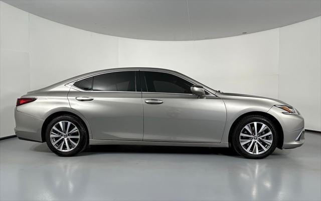 used 2020 Lexus ES 350 car, priced at $27,999
