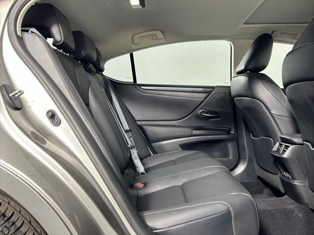 used 2020 Lexus ES 350 car, priced at $27,999