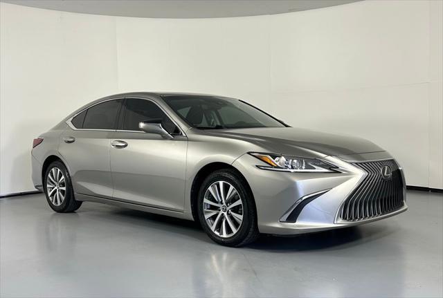 used 2020 Lexus ES 350 car, priced at $27,999