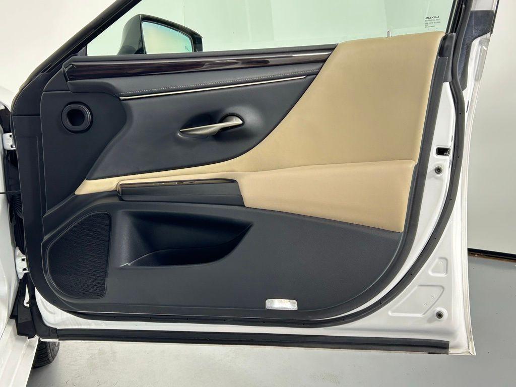 used 2019 Lexus ES 350 car, priced at $28,999